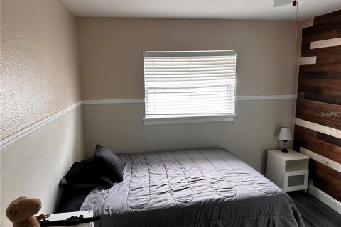 House in Bradenton, Florida 4 bedrooms, 150.13 sq.m. № 2410117 - photo 6