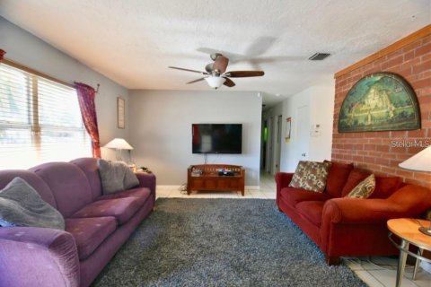 House in Bradenton, Florida 4 bedrooms, 150.13 sq.m. № 2410117 - photo 18