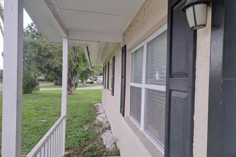 House in Bradenton, Florida 4 bedrooms, 150.13 sq.m. № 2410117 - photo 30