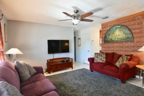 House in Bradenton, Florida 4 bedrooms, 150.13 sq.m. № 2410117 - photo 15