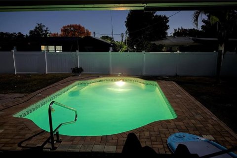 House in Bradenton, Florida 4 bedrooms, 150.13 sq.m. № 2410117 - photo 29