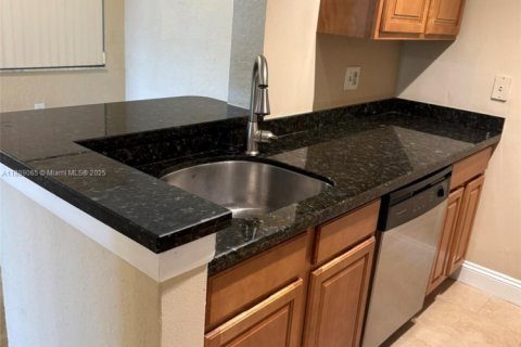 Copropriété à louer à Oakland Park, Floride: 1 chambre, 78.41 m2 № 1938890 - photo 3