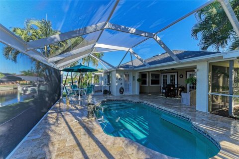 House in Port Charlotte, Florida 3 bedrooms, 154.68 sq.m. № 2157763 - photo 4