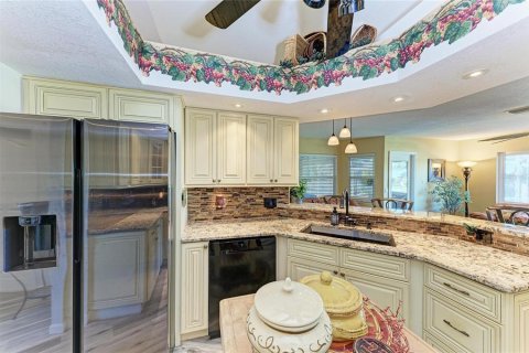 House in Port Charlotte, Florida 3 bedrooms, 154.68 sq.m. № 2157763 - photo 22