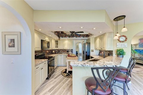 House in Port Charlotte, Florida 3 bedrooms, 154.68 sq.m. № 2157763 - photo 20