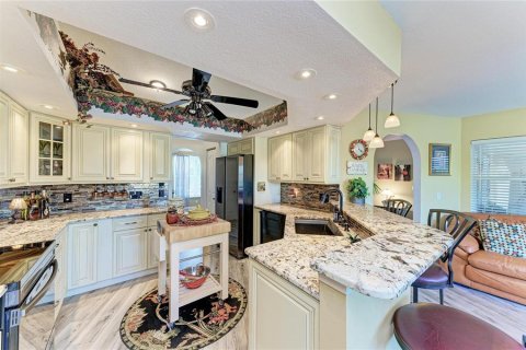 House in Port Charlotte, Florida 3 bedrooms, 154.68 sq.m. № 2157763 - photo 17