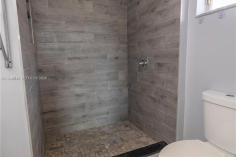 Townhouse in Miami, Florida 3 bedrooms, 126.72 sq.m. № 2003229 - photo 15