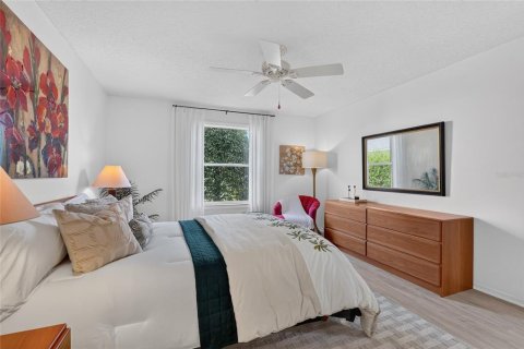 House in The Villages, Florida 2 bedrooms, 120.59 sq.m. № 2150281 - photo 29