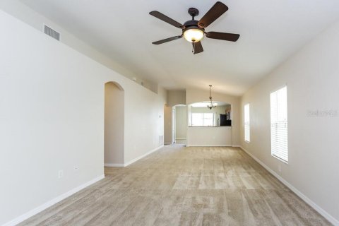 Casa en alquiler en Ruskin, Florida, 3 dormitorios, 124.95 m2 № 1894935 - foto 4