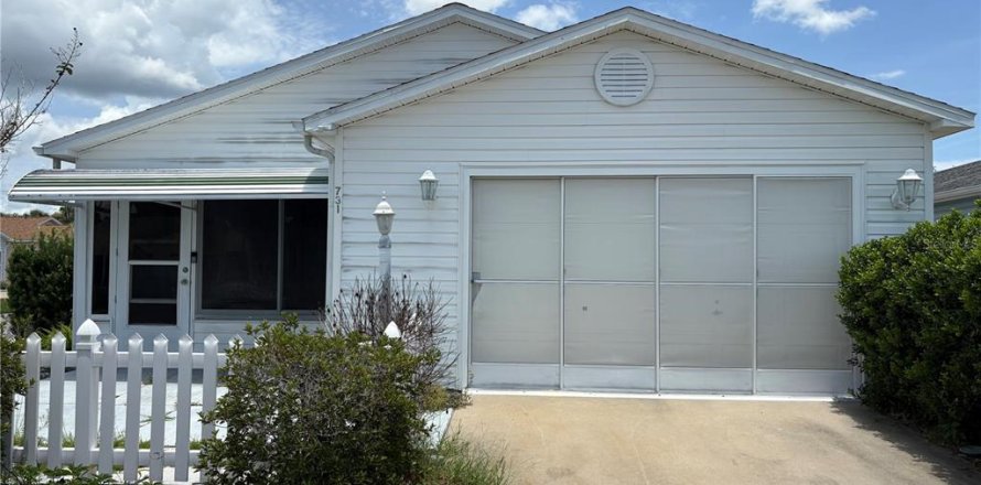 Villa ou maison à The Villages, Floride 2 chambres, 104.14 m2 № 2207785