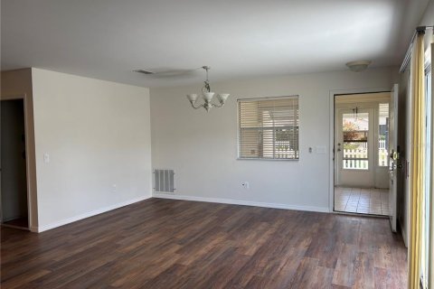 Villa ou maison à vendre à The Villages, Floride: 2 chambres, 104.14 m2 № 2207785 - photo 7