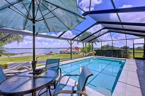 House in Lake Alfred, Florida 4 bedrooms, 179.67 sq.m. № 1880996 - photo 6