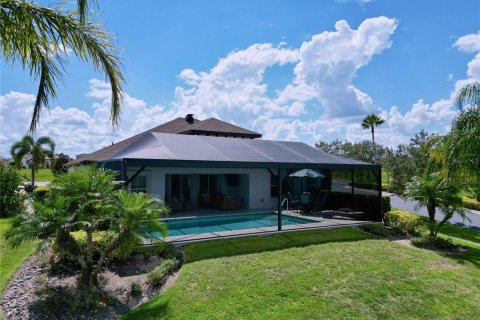 House in Lake Alfred, Florida 4 bedrooms, 179.67 sq.m. № 1880996 - photo 8