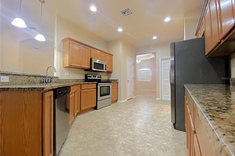 Villa ou maison à louer à Winter Haven, Floride: 4 chambres, 221.66 m2 № 2294615 - photo 10