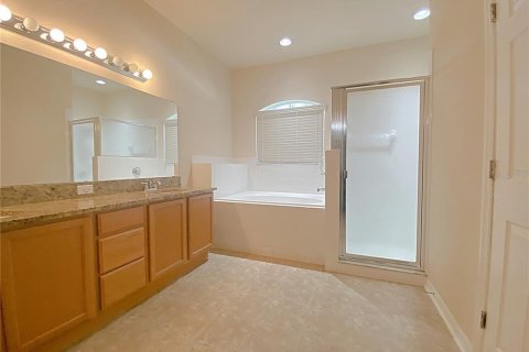 Villa ou maison à louer à Winter Haven, Floride: 4 chambres, 221.66 m2 № 2294615 - photo 15