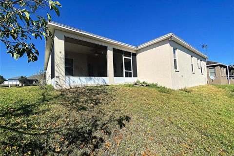 Villa ou maison à louer à Winter Haven, Floride: 4 chambres, 221.66 m2 № 2294615 - photo 24