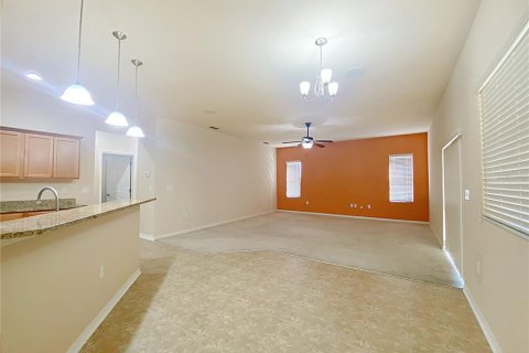 Villa ou maison à louer à Winter Haven, Floride: 4 chambres, 221.66 m2 № 2294615 - photo 13
