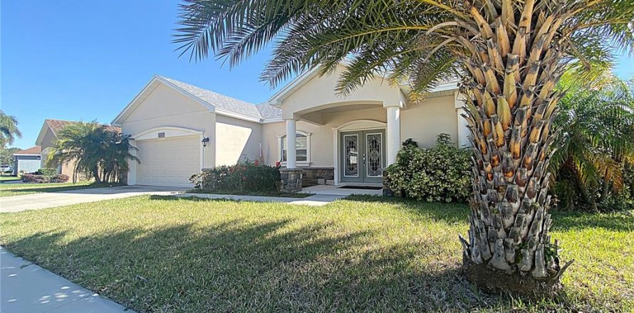 Villa ou maison à Winter Haven, Floride 4 chambres, 221.66 m2 № 2294615