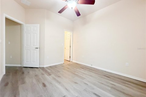 Villa ou maison à louer à Winter Haven, Floride: 4 chambres, 221.66 m2 № 2294615 - photo 16