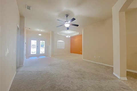 Villa ou maison à louer à Winter Haven, Floride: 4 chambres, 221.66 m2 № 2294615 - photo 6