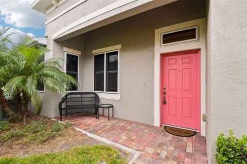House in Sun City Center, Florida 2 bedrooms, 138.7 sq.m. № 2396340 - photo 3