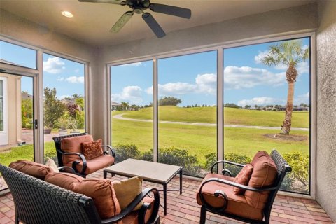 House in Sun City Center, Florida 2 bedrooms, 138.7 sq.m. № 2396340 - photo 30
