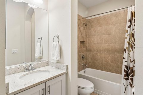 House in Sun City Center, Florida 2 bedrooms, 138.7 sq.m. № 2396340 - photo 24