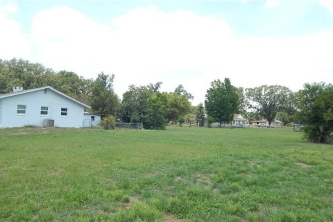 House in Dade City, Florida 3 bedrooms, 170.57 sq.m. № 1743078 - photo 23