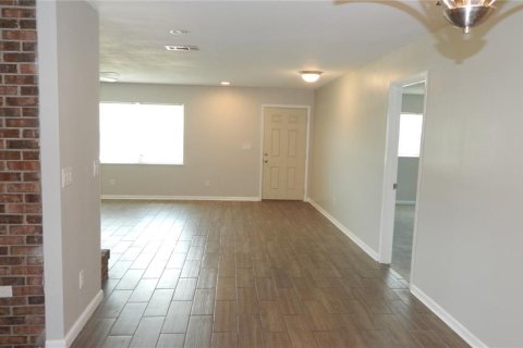 House in Dade City, Florida 3 bedrooms, 170.57 sq.m. № 1743078 - photo 8