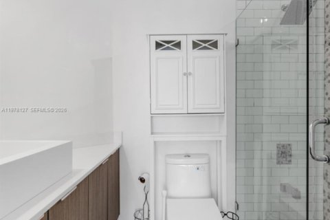 Condo in Coral Gables, Florida, 2 bedrooms  № 2042050 - photo 14