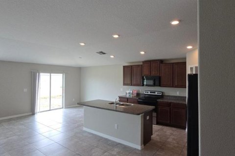 House in Ruskin, Florida 4 bedrooms, 180.14 sq.m. № 1687572 - photo 17