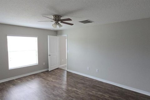 House in Ruskin, Florida 4 bedrooms, 180.14 sq.m. № 1687572 - photo 19