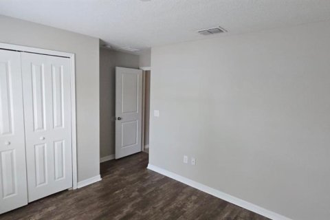 House in Ruskin, Florida 4 bedrooms, 180.14 sq.m. № 1687572 - photo 11