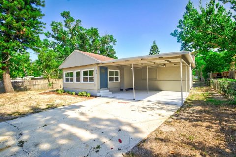 Villa ou maison à vendre à Auburndale, Floride: 3 chambres, 131.18 m2 № 1197119 - photo 1