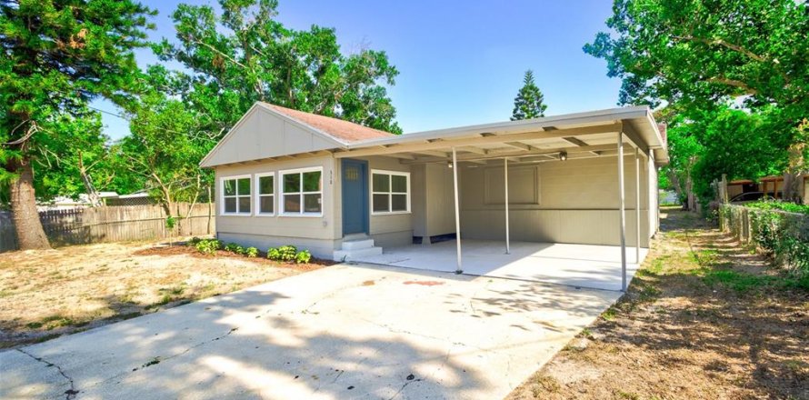 Villa ou maison à Auburndale, Floride 3 chambres, 131.18 m2 № 1197119