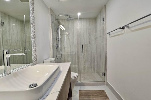Снять в аренду кондоминиум в Майами-Бич, Флорида 2 спальни, 141.21м2, № 2079402 - фото 19
