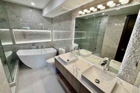 Снять в аренду кондоминиум в Майами-Бич, Флорида 2 спальни, 141.21м2, № 2079402 - фото 27