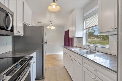 House in Orlando, Florida 3 bedrooms, 88.63 sq.m. № 2218203 - photo 15