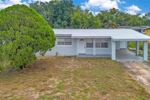 House in Orlando, Florida 3 bedrooms, 88.63 sq.m. № 2218203