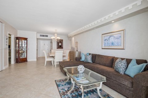 Купить кондоминиум в Майами-Бич, Флорида 2 спальни, 113.81м2, № 2057669 - фото 12