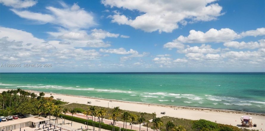 Кондоминиум с 2 спальнями в Майами-Бич, Флорида № 2057669