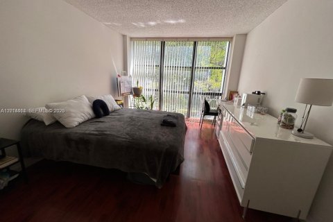 Copropriété à louer à Sunny Isles Beach, Floride: 1 chambre, 71.26 m2 № 2076444 - photo 8