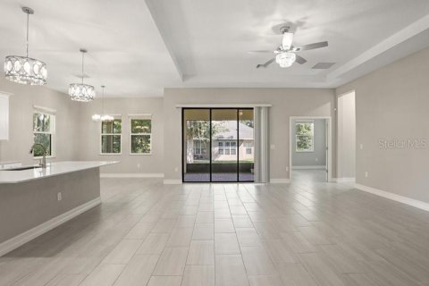 House in Ocala, Florida 4 bedrooms, 246.38 sq.m. № 1875990 - photo 4
