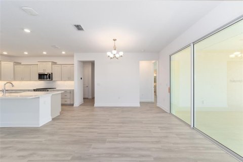 Villa ou maison à vendre à Ocala, Floride: 2 chambres, 187.57 m2 № 2143167 - photo 16