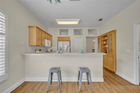 House in Winter Springs, Florida 3 bedrooms, 164.07 sq.m. № 1829737 - photo 15