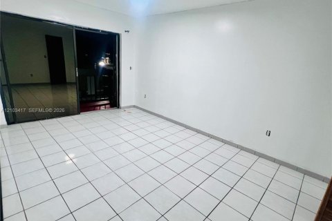 Снять в аренду кондоминиум в Майами, Флорида 3 спальни, 125.51м2, № 2407169 - фото 10