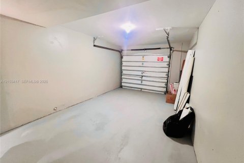 Снять в аренду кондоминиум в Майами, Флорида 3 спальни, 125.51м2, № 2407169 - фото 19