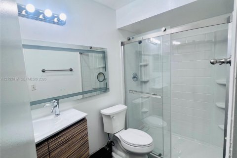 Снять в аренду кондоминиум в Майами, Флорида 3 спальни, 125.51м2, № 2407169 - фото 2