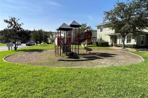Adosado en venta en Kissimmee, Florida, 3 dormitorios, 167.87 m2 № 2092474 - foto 15
