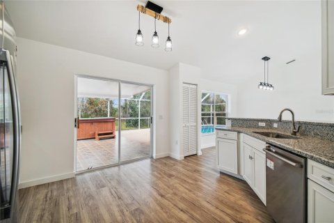 House in Homosassa, Florida 3 bedrooms, 127.83 sq.m. № 2233832 - photo 24